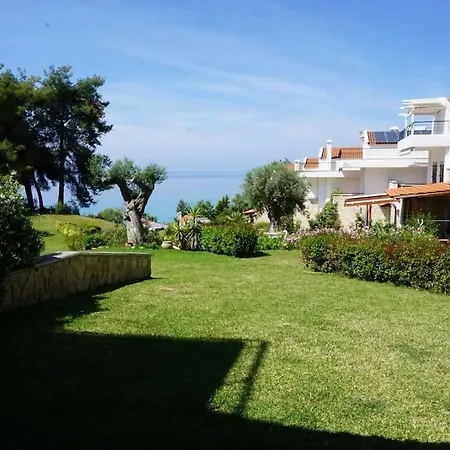 Leaf & Sea Villa
