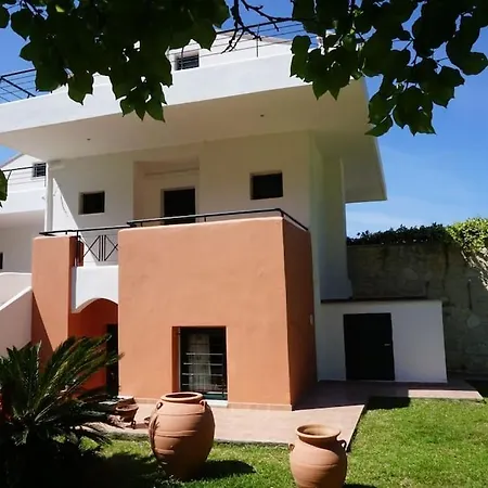 Leaf & Sea Villa